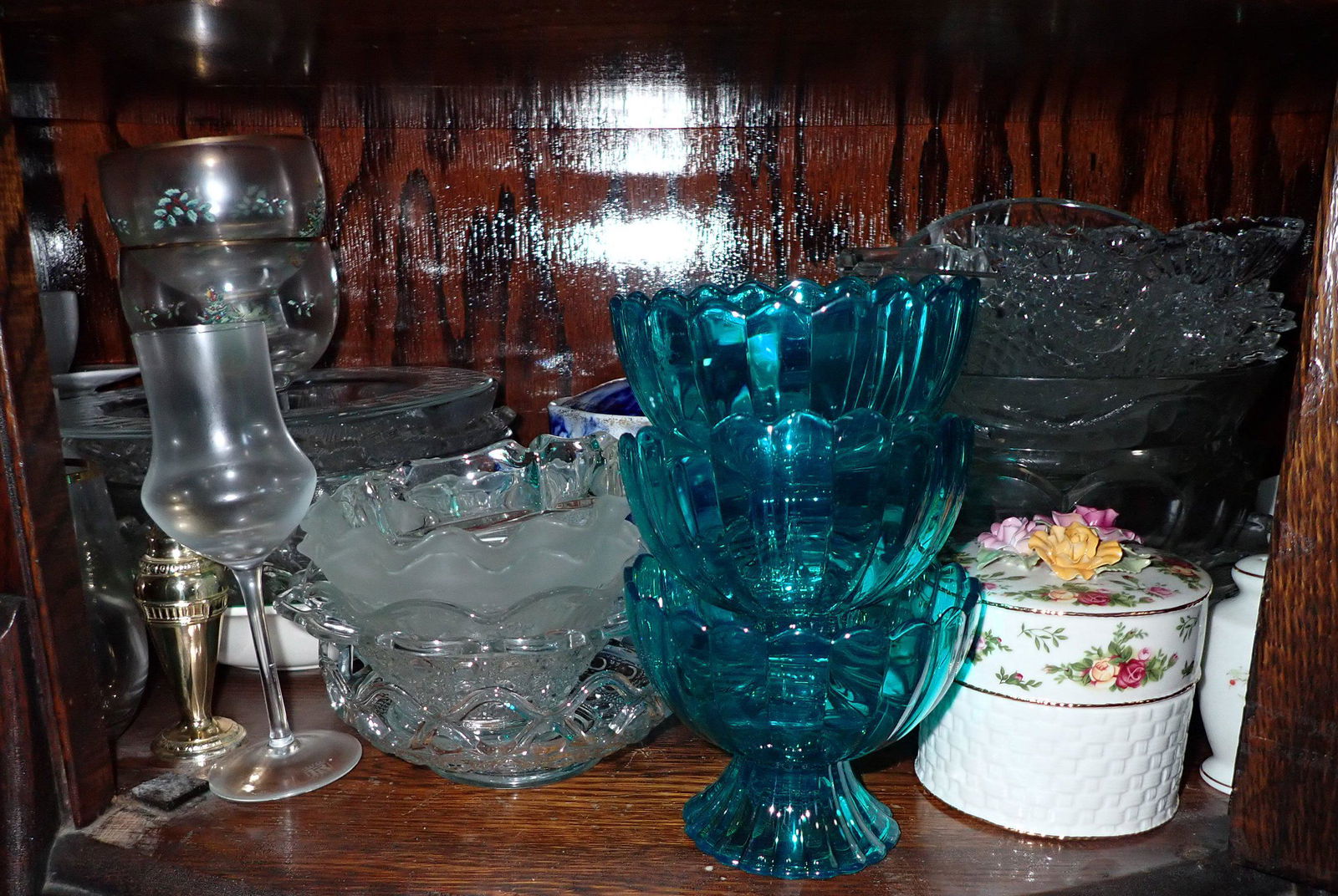Misc Glassware / Shelf Contents (1 of 5)