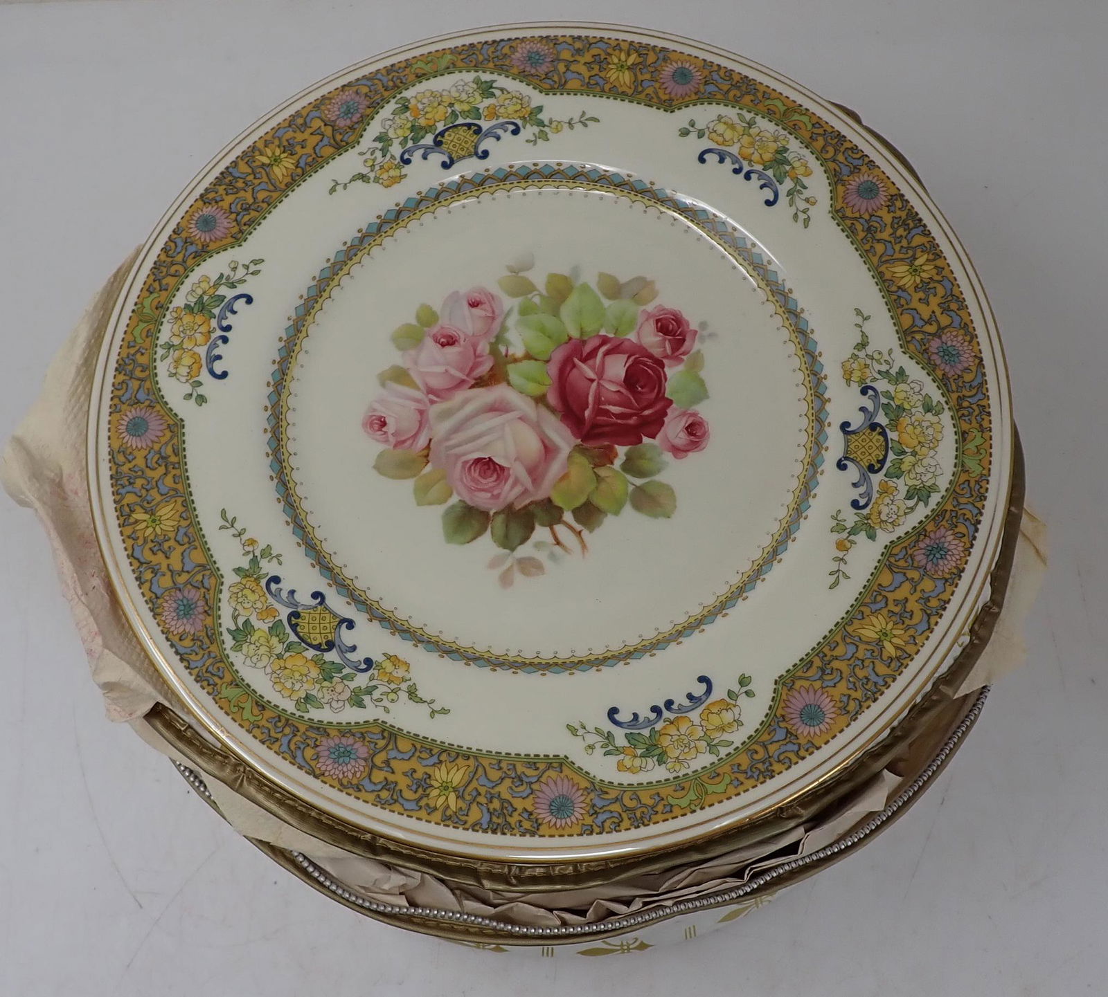 Royal Doulton & Albert Dinner Plates (1 of 5)