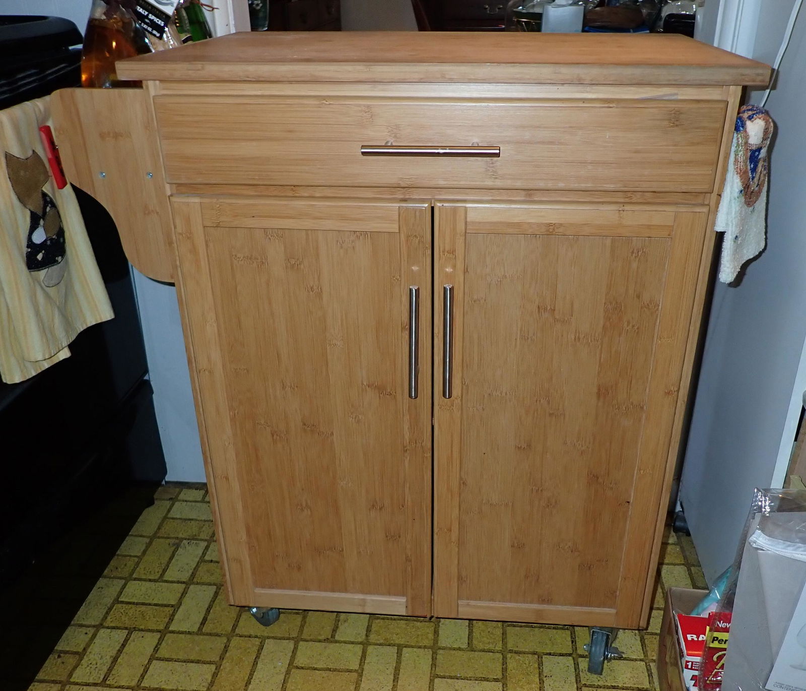 Rolling Kitchen Cabinet & Contents (1 of 7)