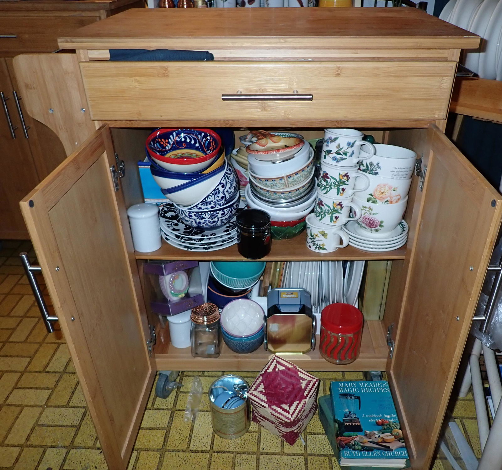Rolling Kitchen Cabinet & Contents (1 of 9)