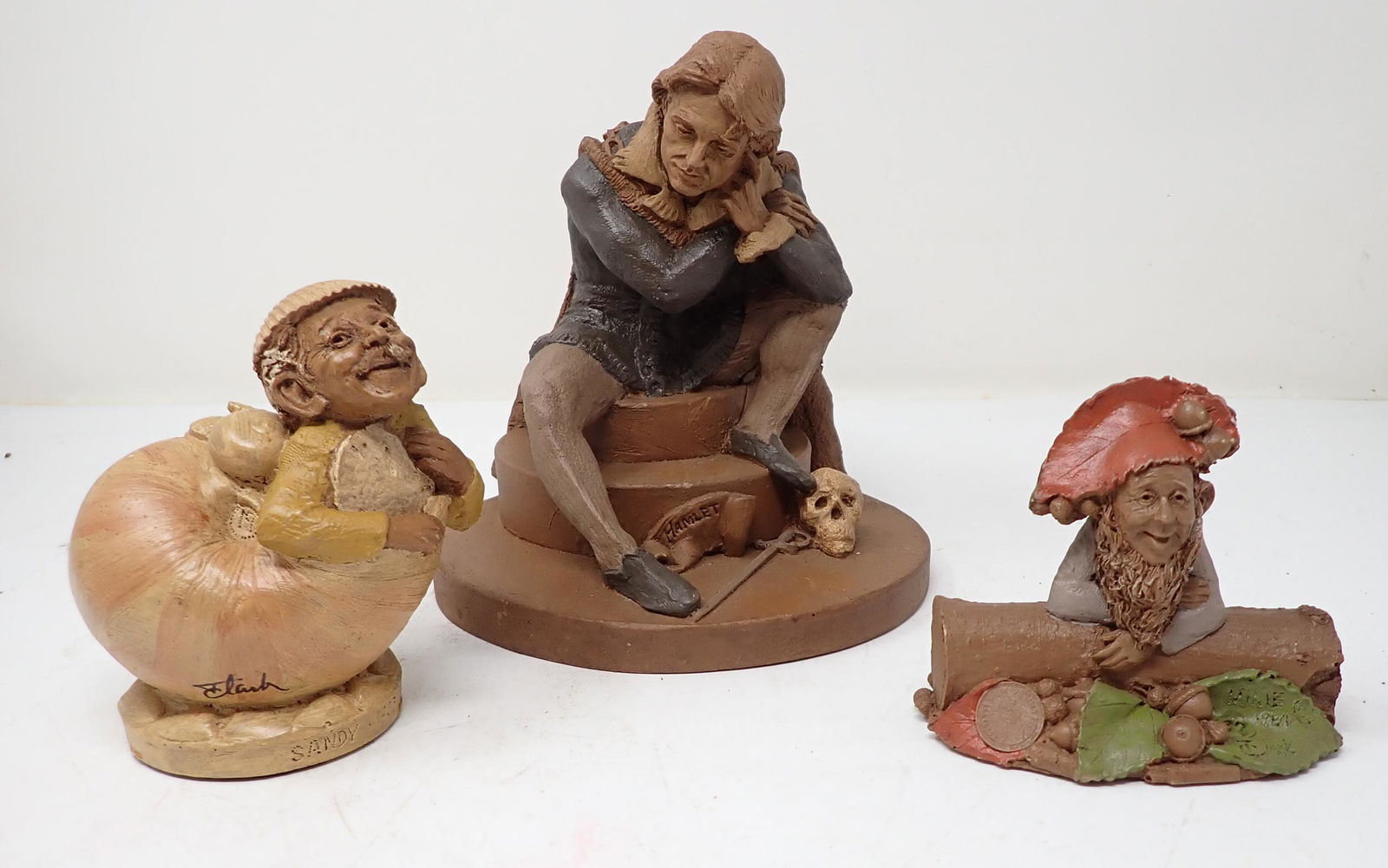 Tom Clark Gnomes Hamlet Minie Sandy (1 of 2)