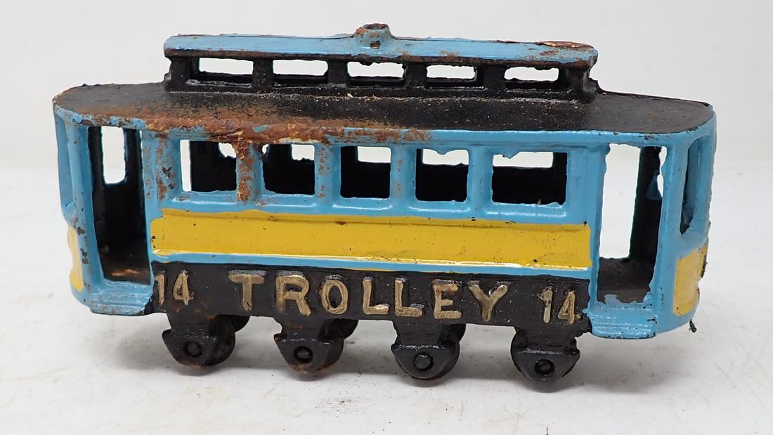 Cast Iron Trolley Car (1 of 2)