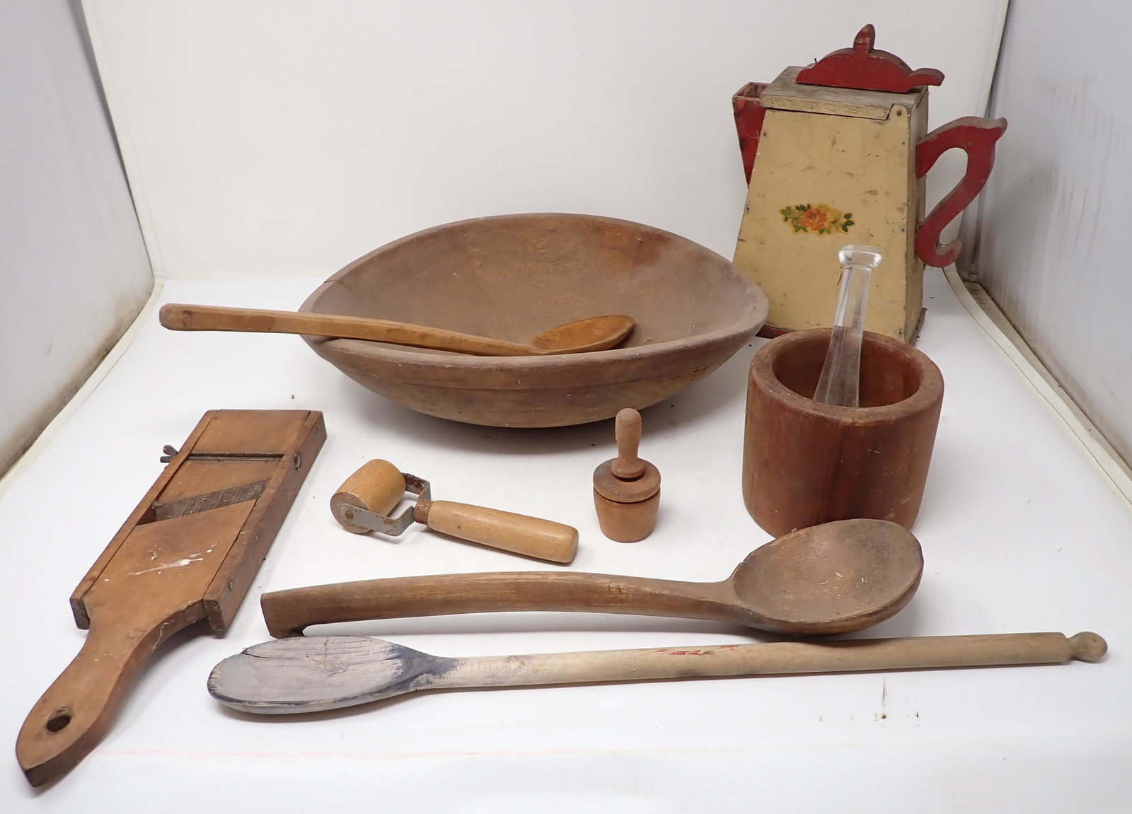 Woodenware incl Mortar & Pestle: Bowl is approx 11 3/8" x 13 3/4"