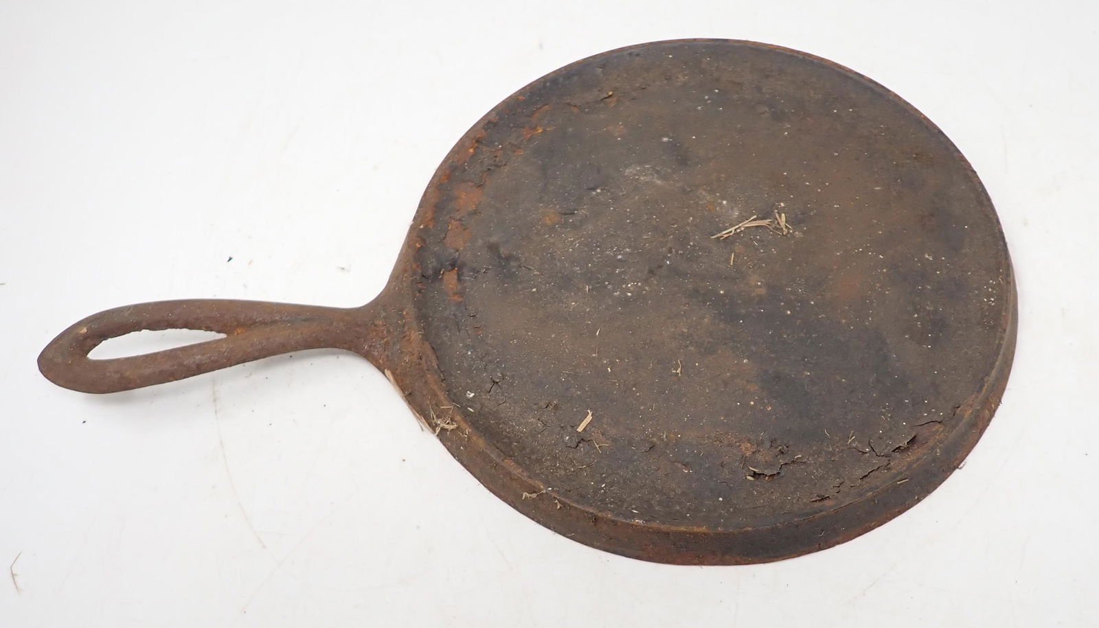 Erie No 7 Cast Iron Griddle (1 of 3)