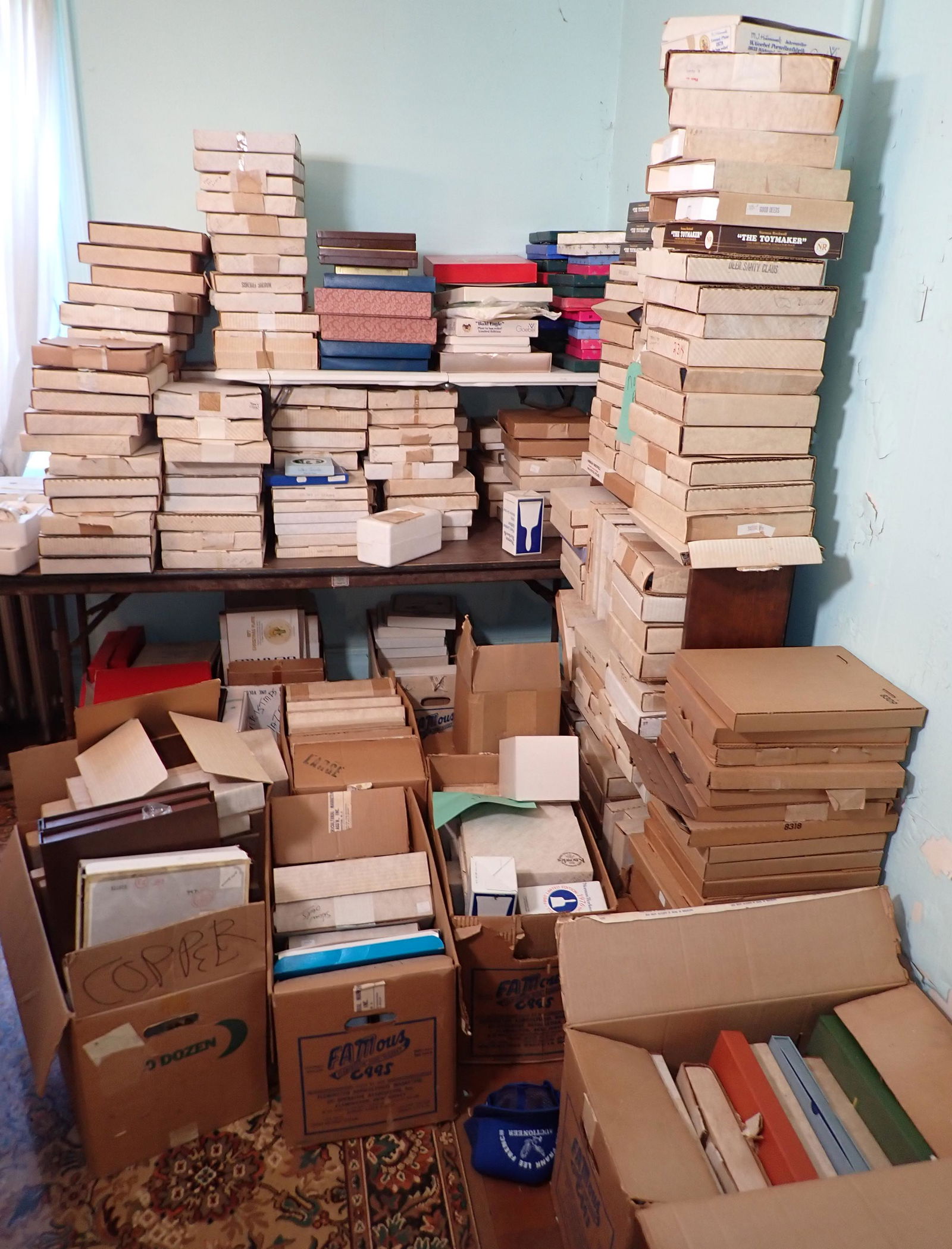 Huge Lot of Collector Plates (1 of 11)