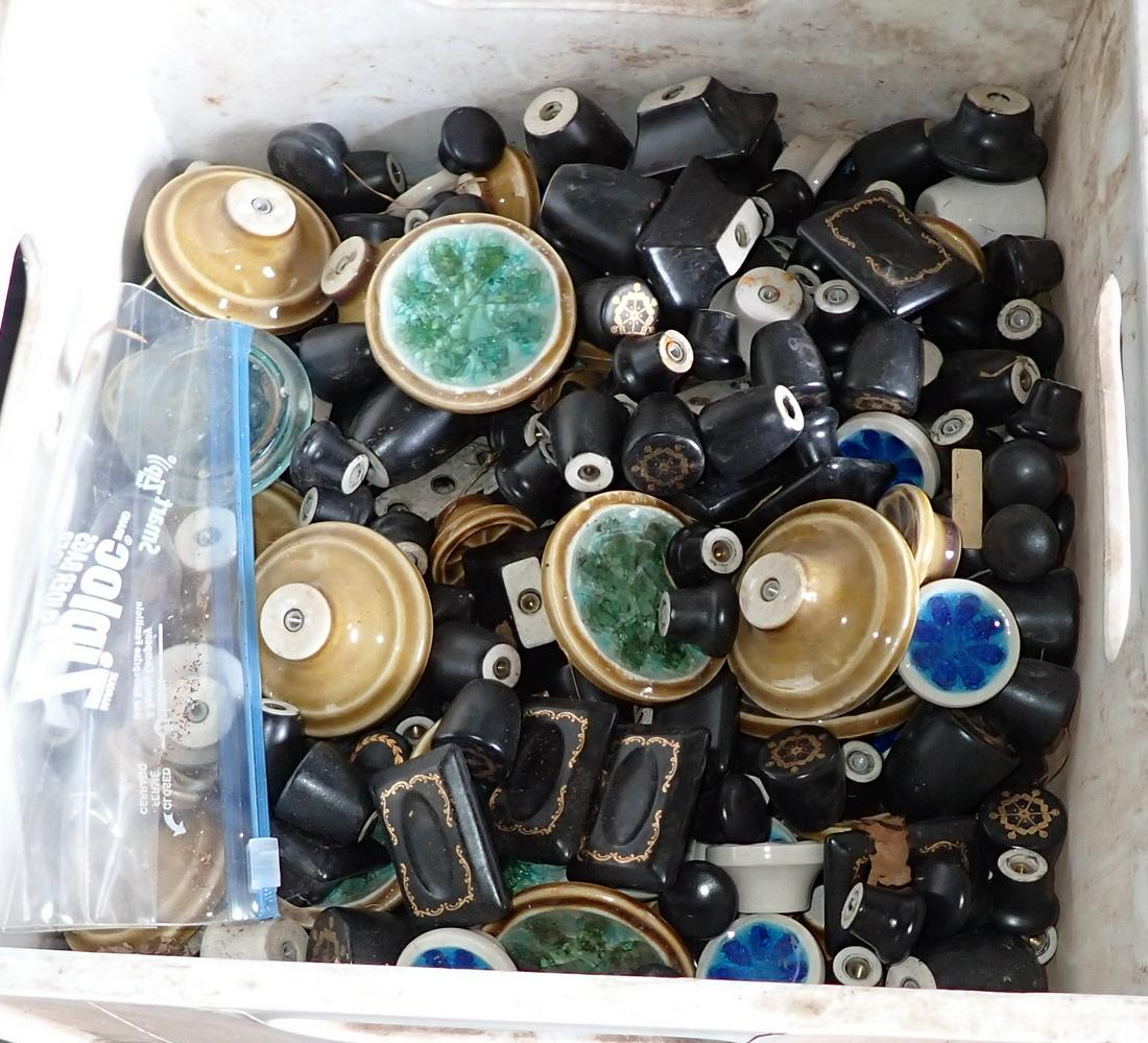 Porcelain Drawer Pulls (1 of 2)