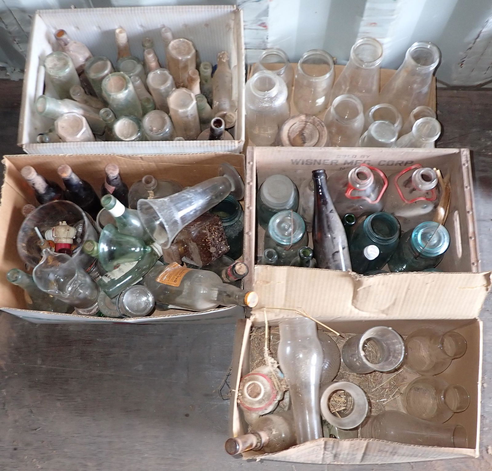 Somerset Dairy Crate Bottles Canning Jars & Misc (1 of 7)