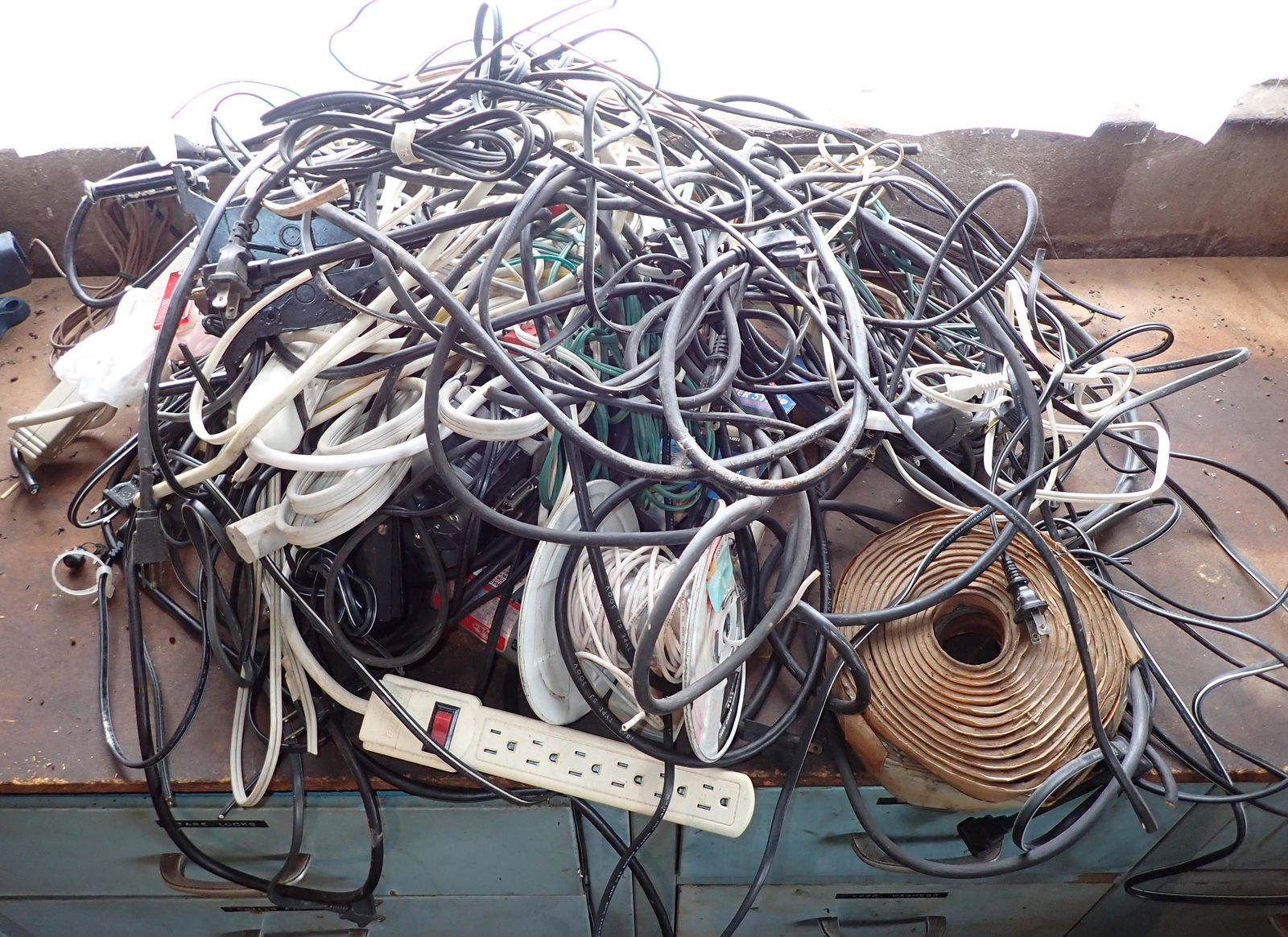 Cords Wire Misc Scrap (1 of 2)