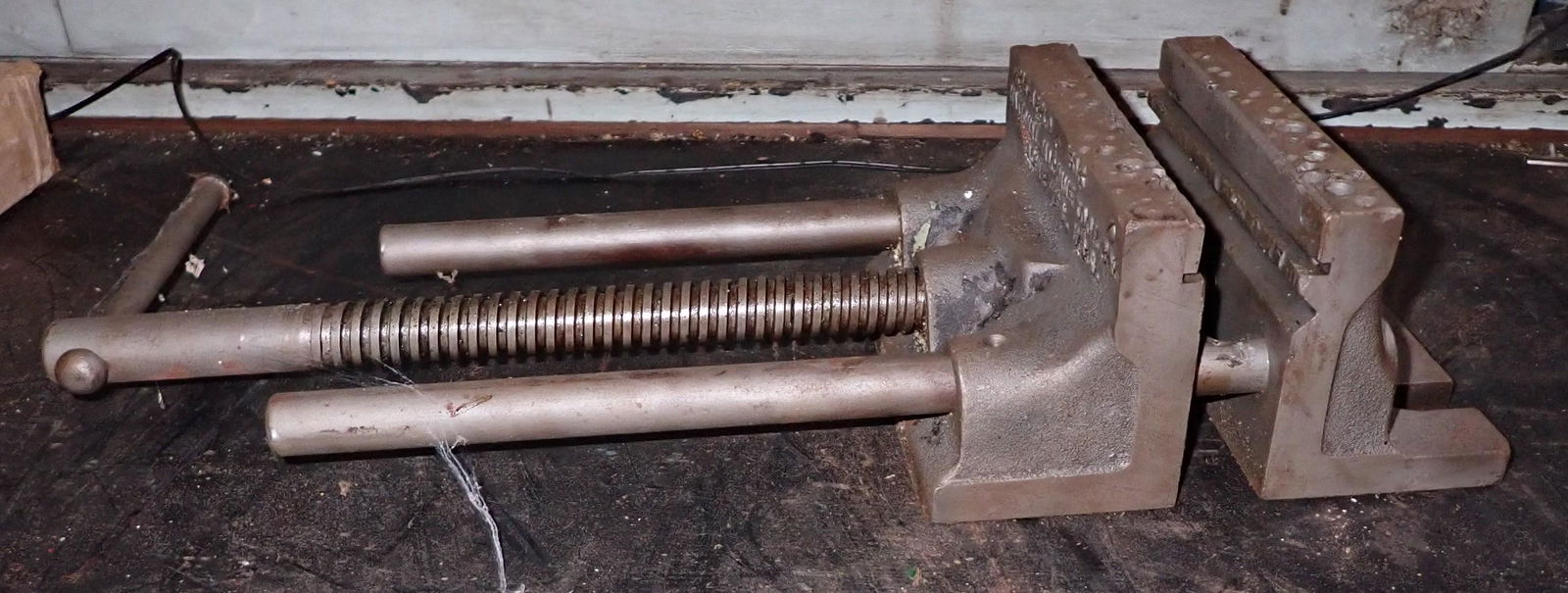 National Machine No 2 Machinist Vise (1 of 3)