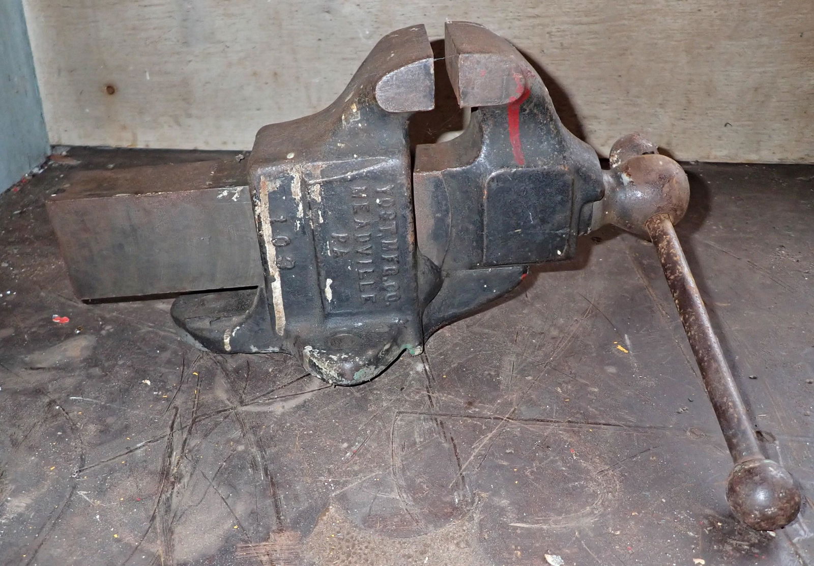 Yost No 103 Vise (1 of 2)