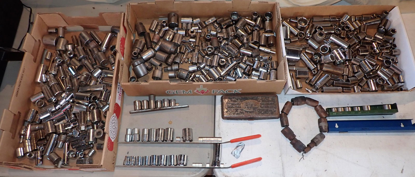 Large Lot of Misc Sockets (1 of 5)