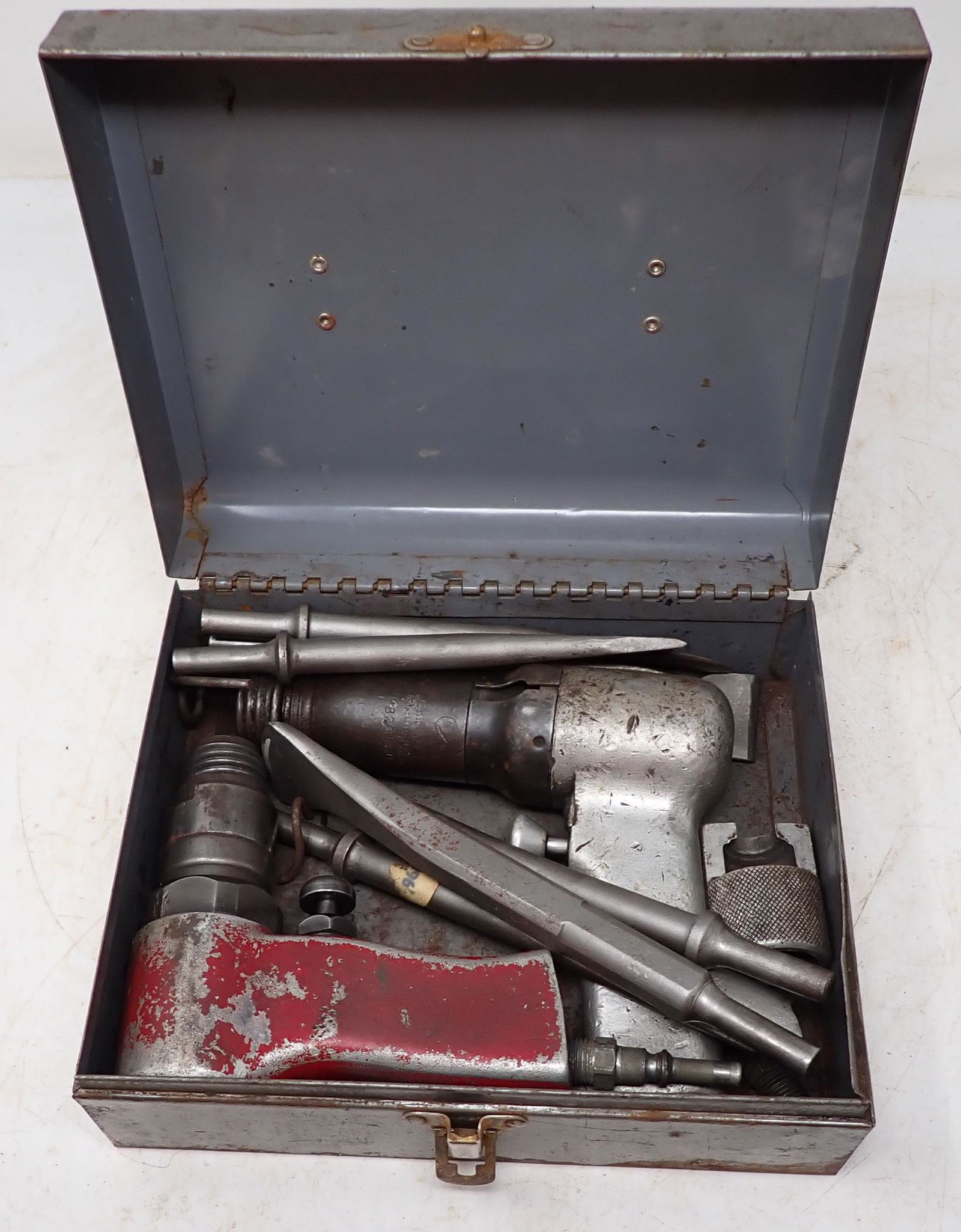 Pnuematic Chipping Guns (1 of 2)