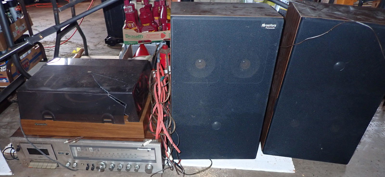 Panasonic Turntable Stereo Thruster Speakers (1 of 4)