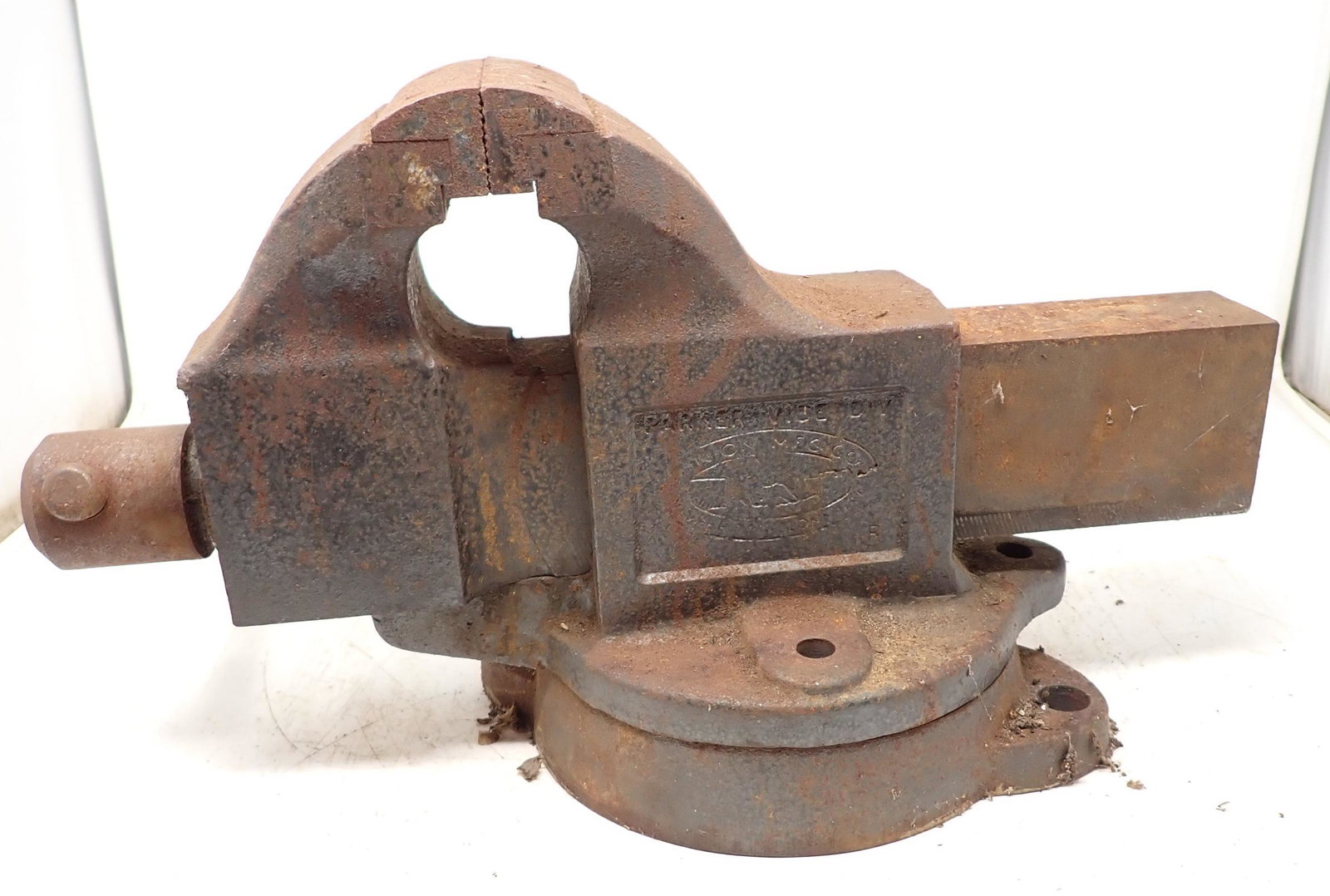 Parker Swivel Vise: 4" jaws