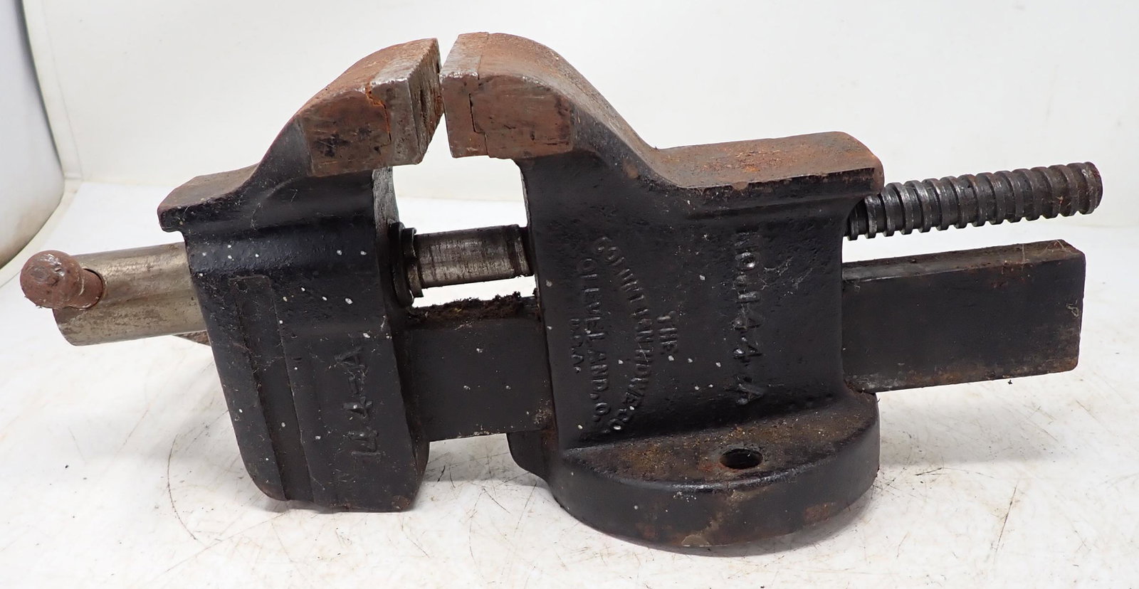 Columbian No 144-A Vise: 4" jaws