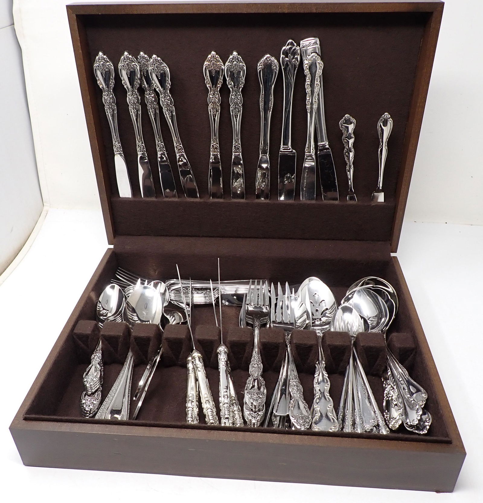 76 Pcs Misc Flatware (1 of 2)