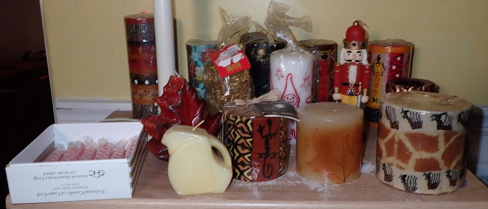 Designer Decorator and Misc Candles (1 of 4)