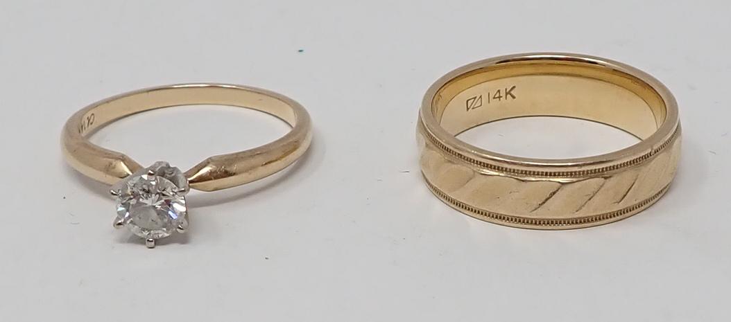 Gold and Diamond Wedding Set (1 of 5)