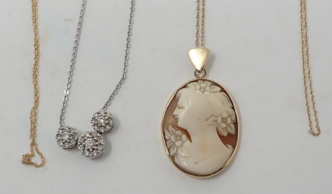 4 Gold Necklaces (1 of 4)