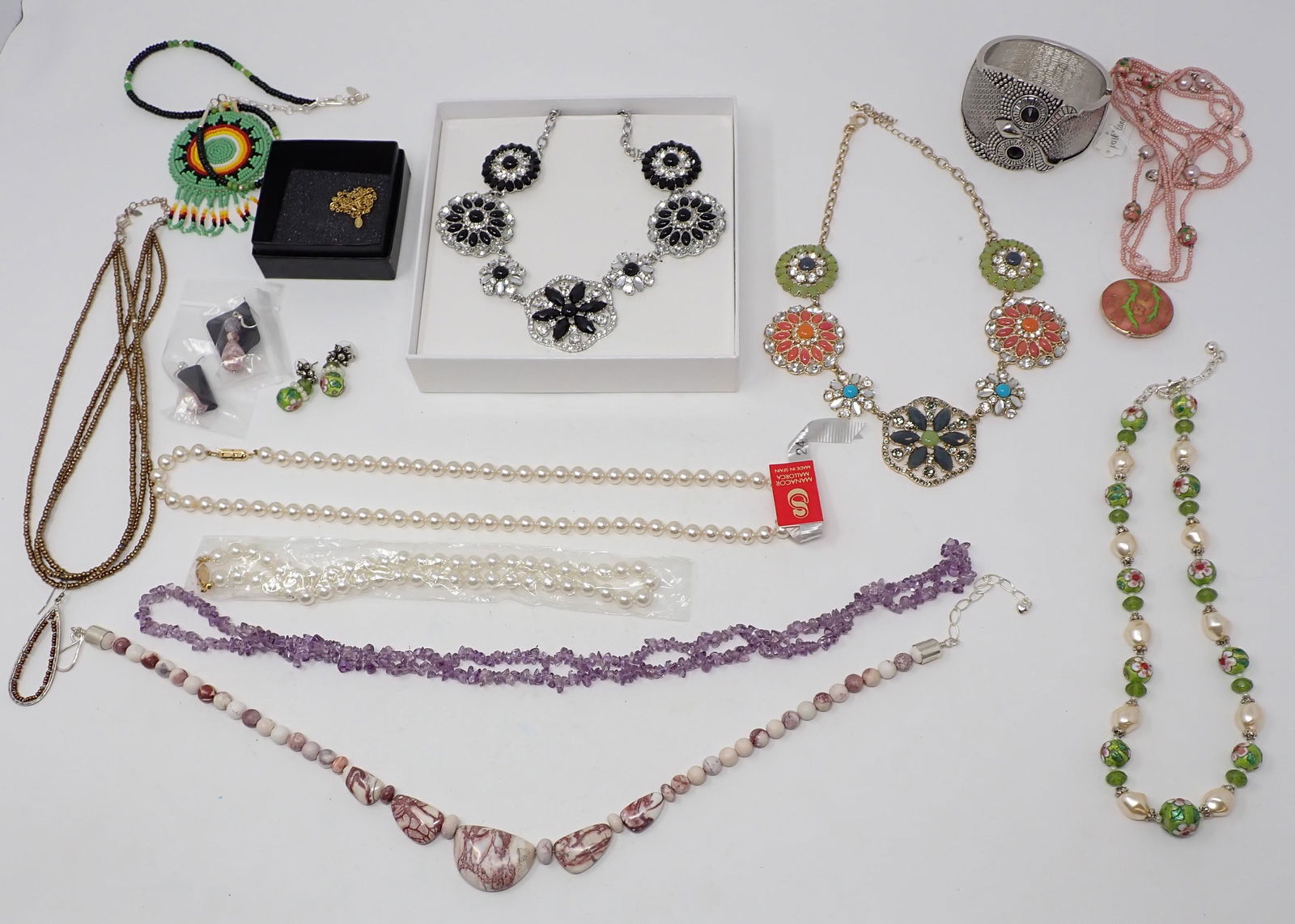 Costume Jewelry Lot (1 of 6)