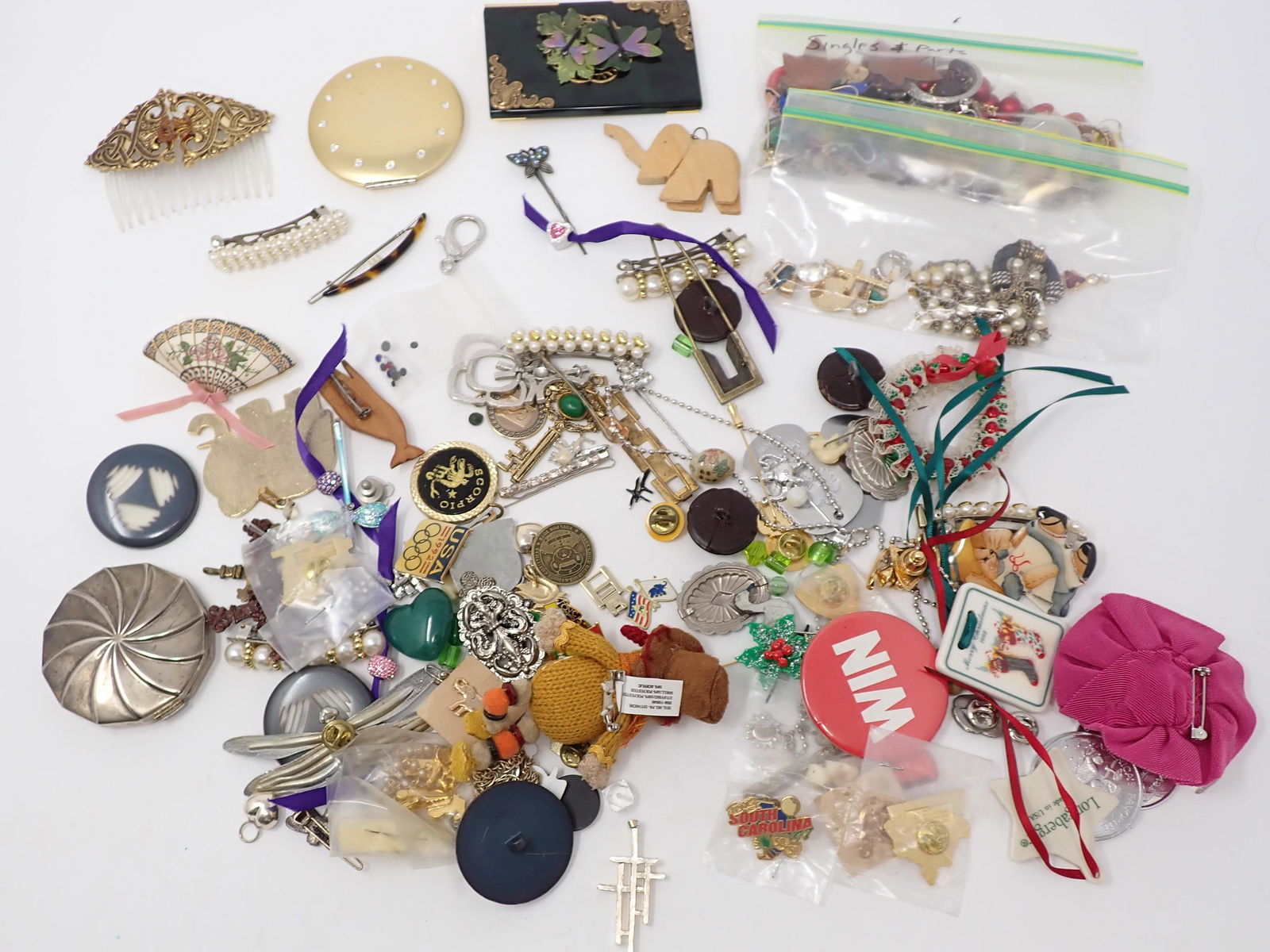 Costume Jewelry, Parts and Compacts (1 of 6)
