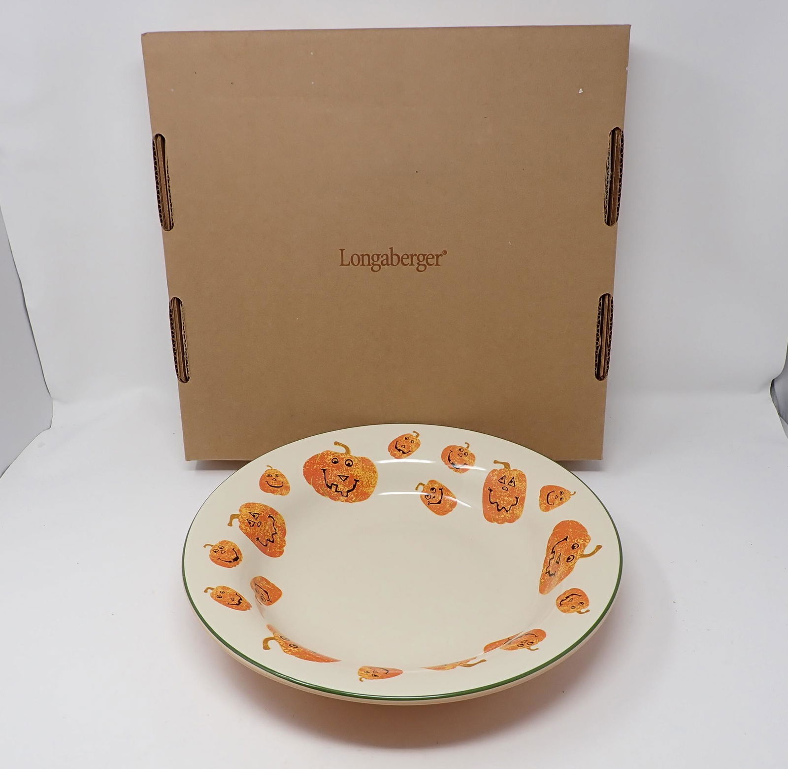 Longaberger Pottery Halloween Treats Bowl (1 of 3)