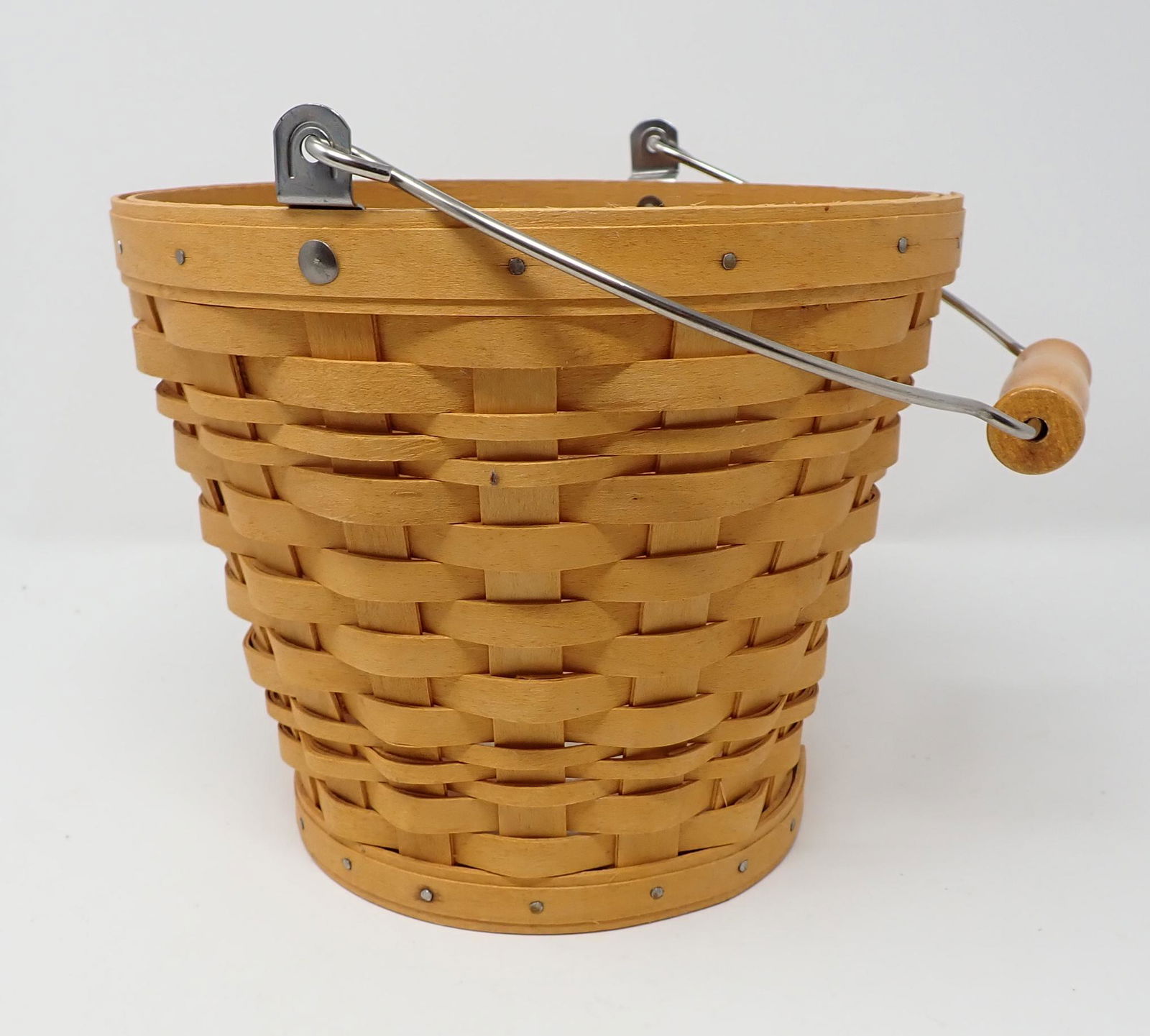 2002 Longaberger Basket (1 of 3)