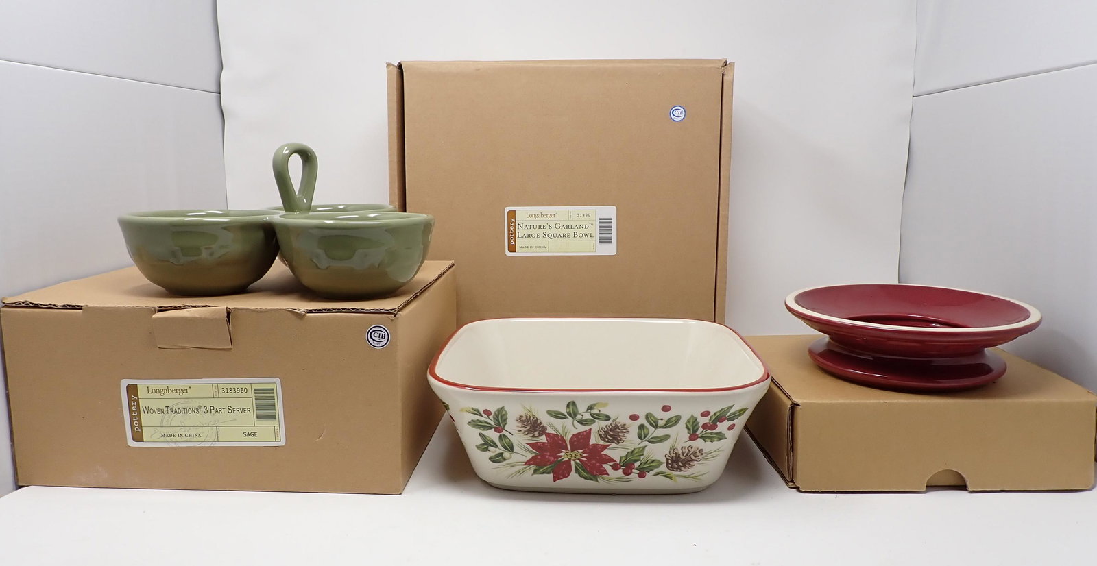 Longaberger Pottery Natures Garland Square Bowl (1 of 2)