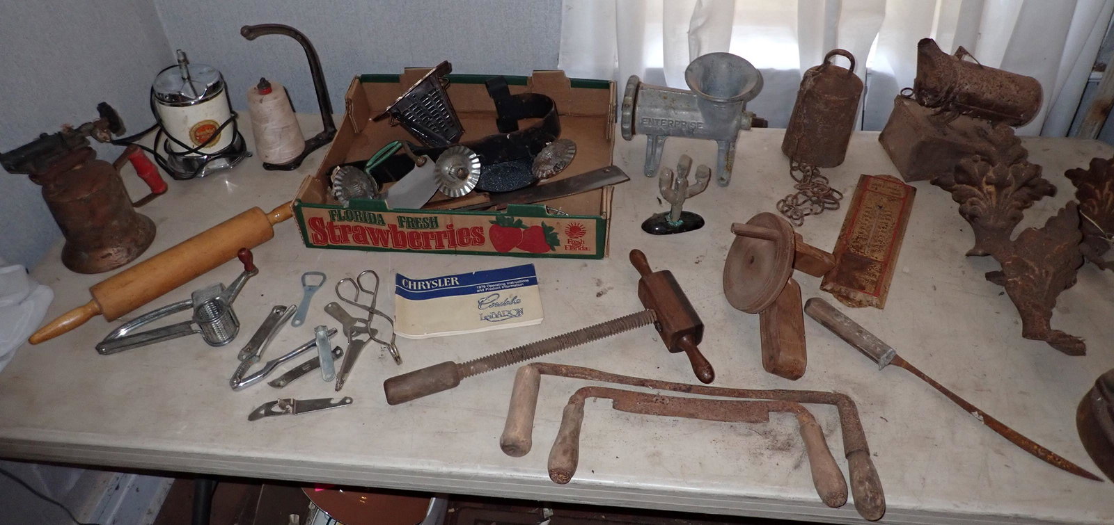 Enterprise Meat Grinder,Cast Iron Stove Feet,String (1 of 8)