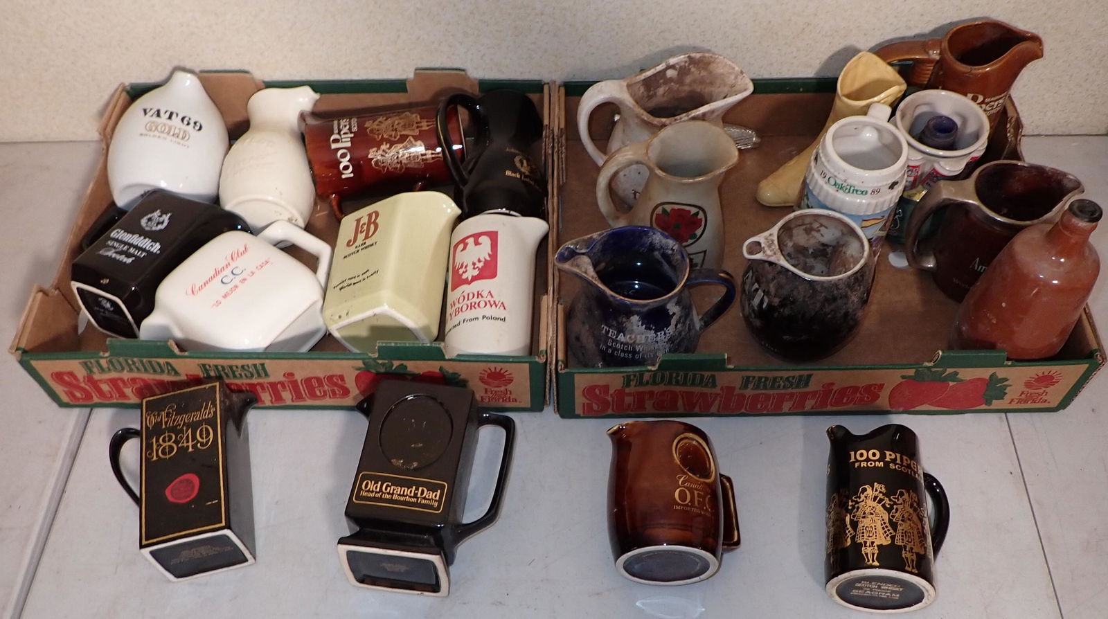 Misc Whiskey Scotch Barware Pitchers (1 of 6)