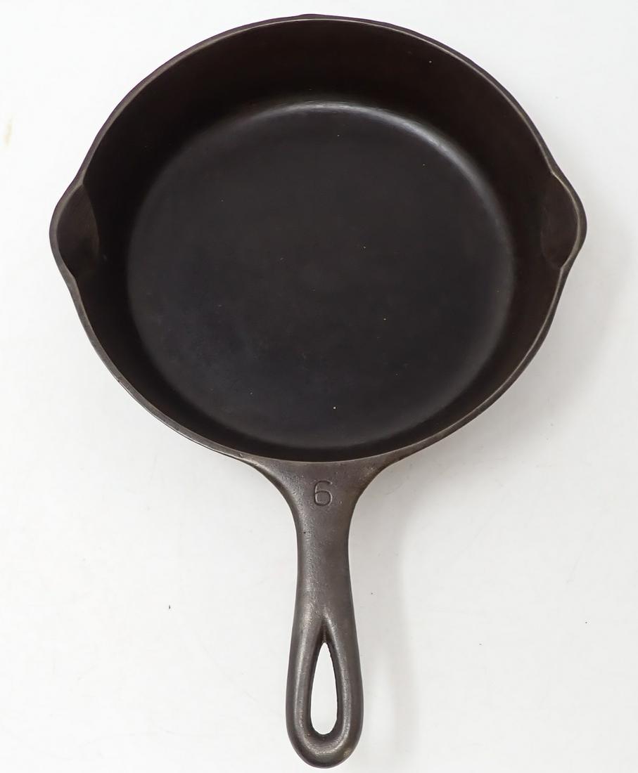 WagnerWare No. 6 Cast Iron Skillet (1 of 2)