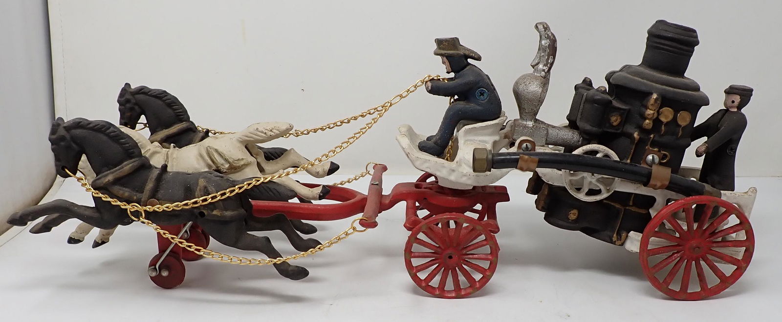Cast Iron Horse Drawn Fire Engine Toy (1 of 3)