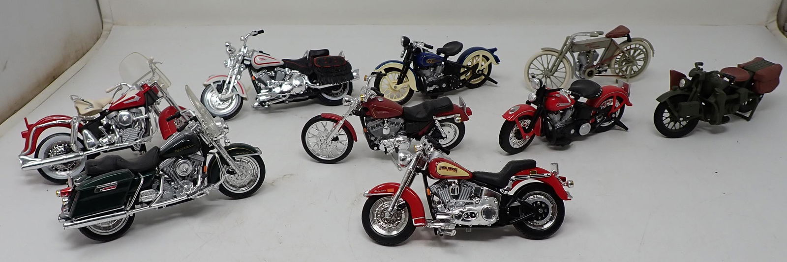 Harley Davidson Motorcyles Toys / Models (1 of 4)
