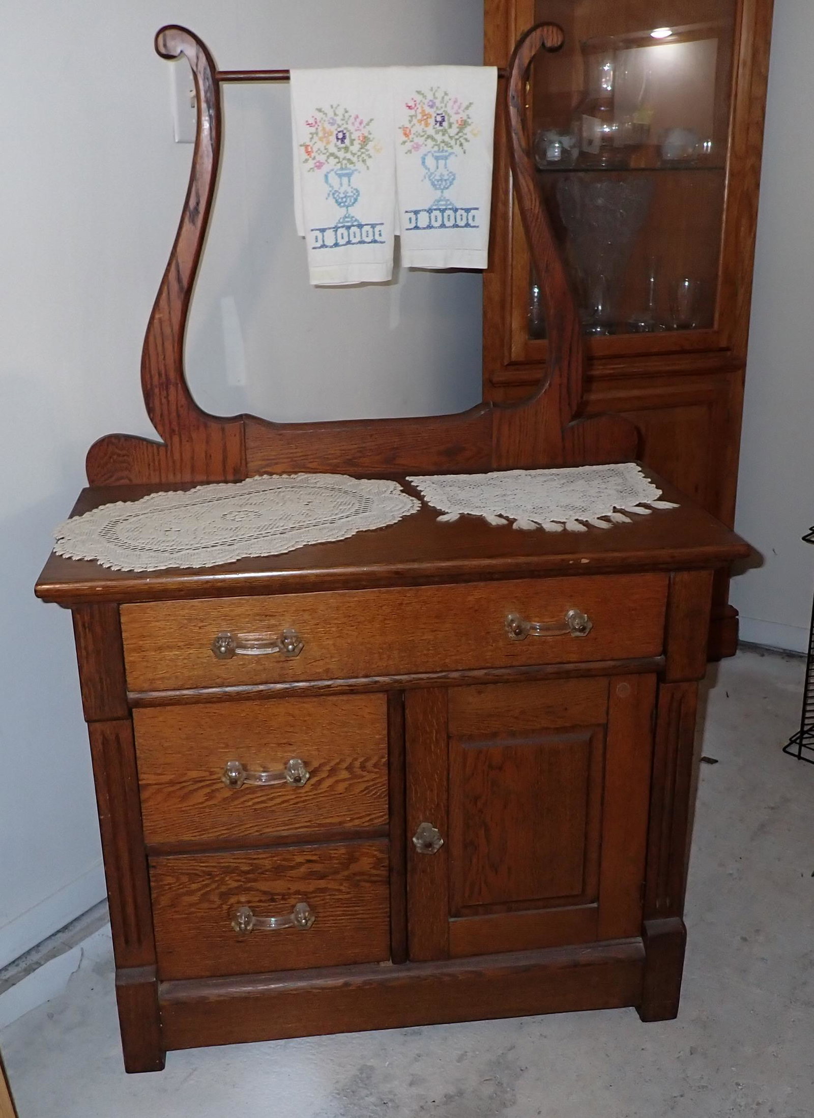 Washstand w/ Glass Pulls: Appr 16 3/4" x 32" x 51" tall. Includes all pictured on and in it. NO SHIPPING