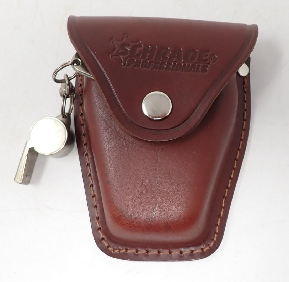 Smith & Wesson Handcuffs Schrade Holster (1 of 5)