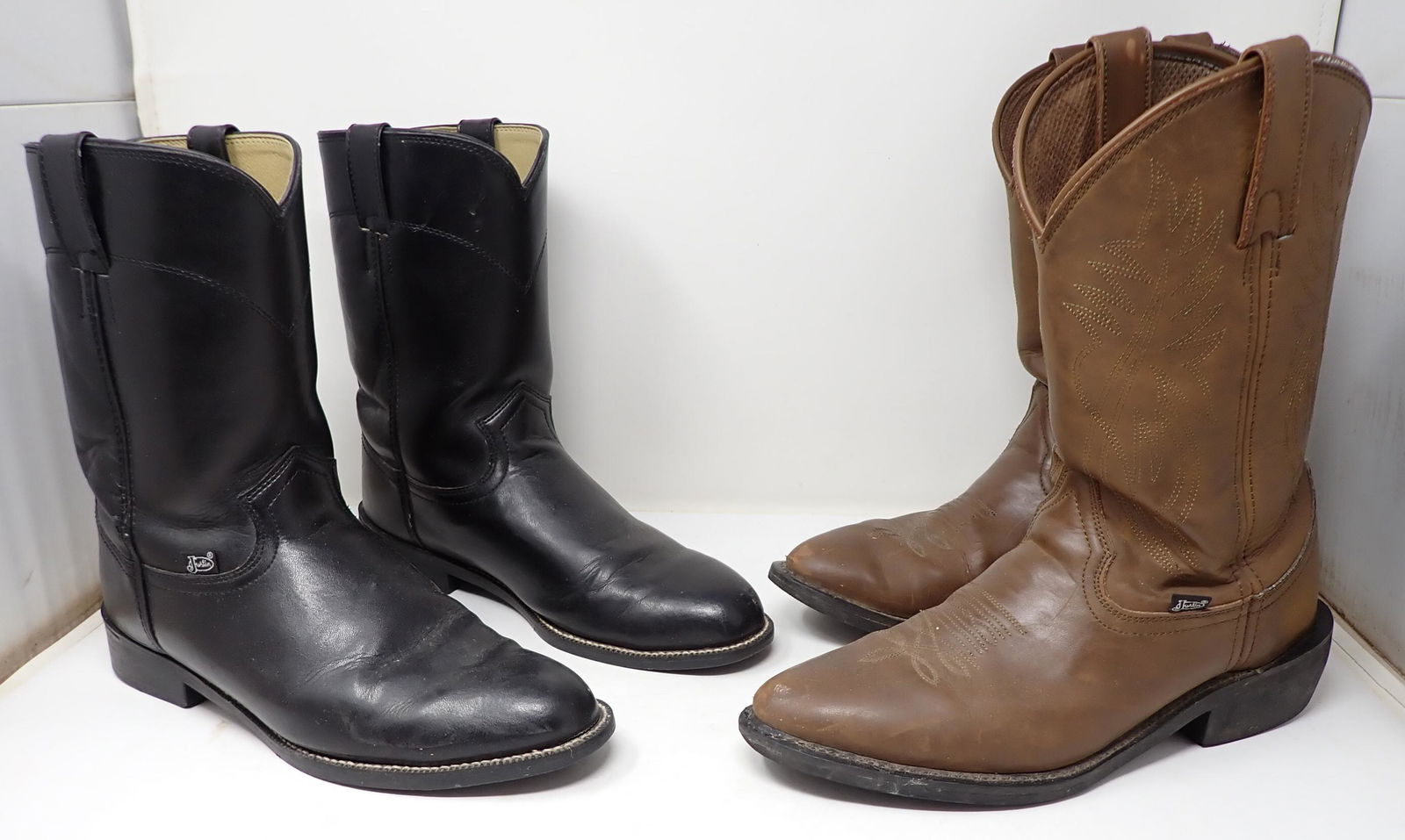 2 Pair of Justin Cowboy Boots (1 of 3)