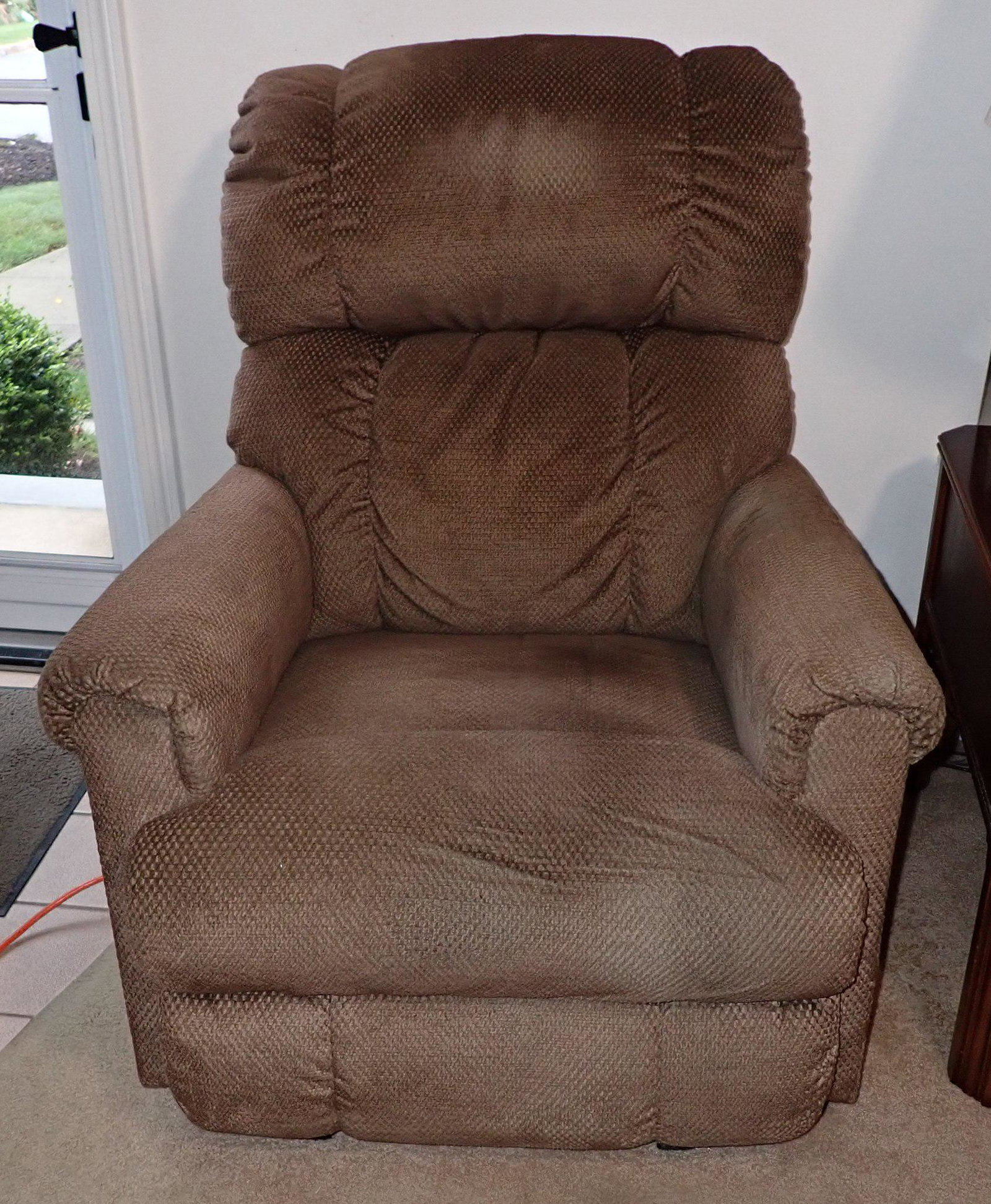Power Recliner (1 of 2)