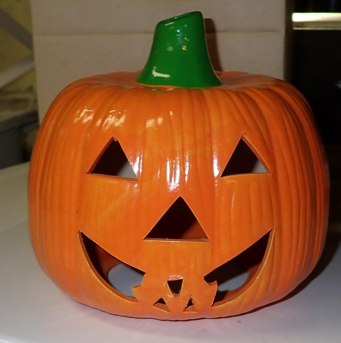 Ceramic Jack O Lantern (1 of 1)