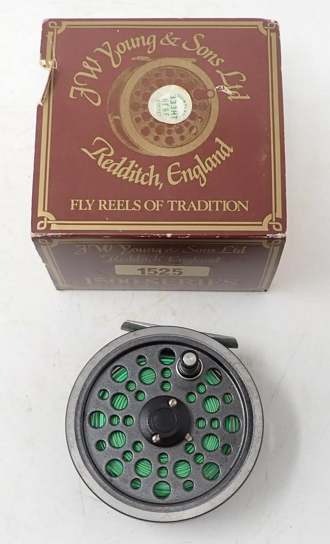 J W Young & Sons Fifteen Hundred Series 1525 Original Fly