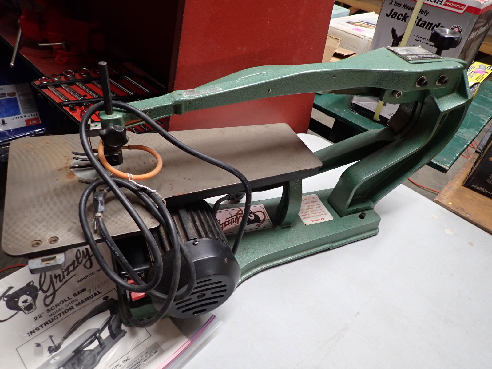 Grizzly Imports Inc Scroll Saw: Model# G1060 22" Scroll Saw NO SHIPPING