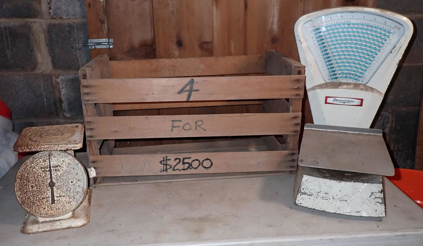 Wood Crate Pennsylvania Scale (1 of 3)