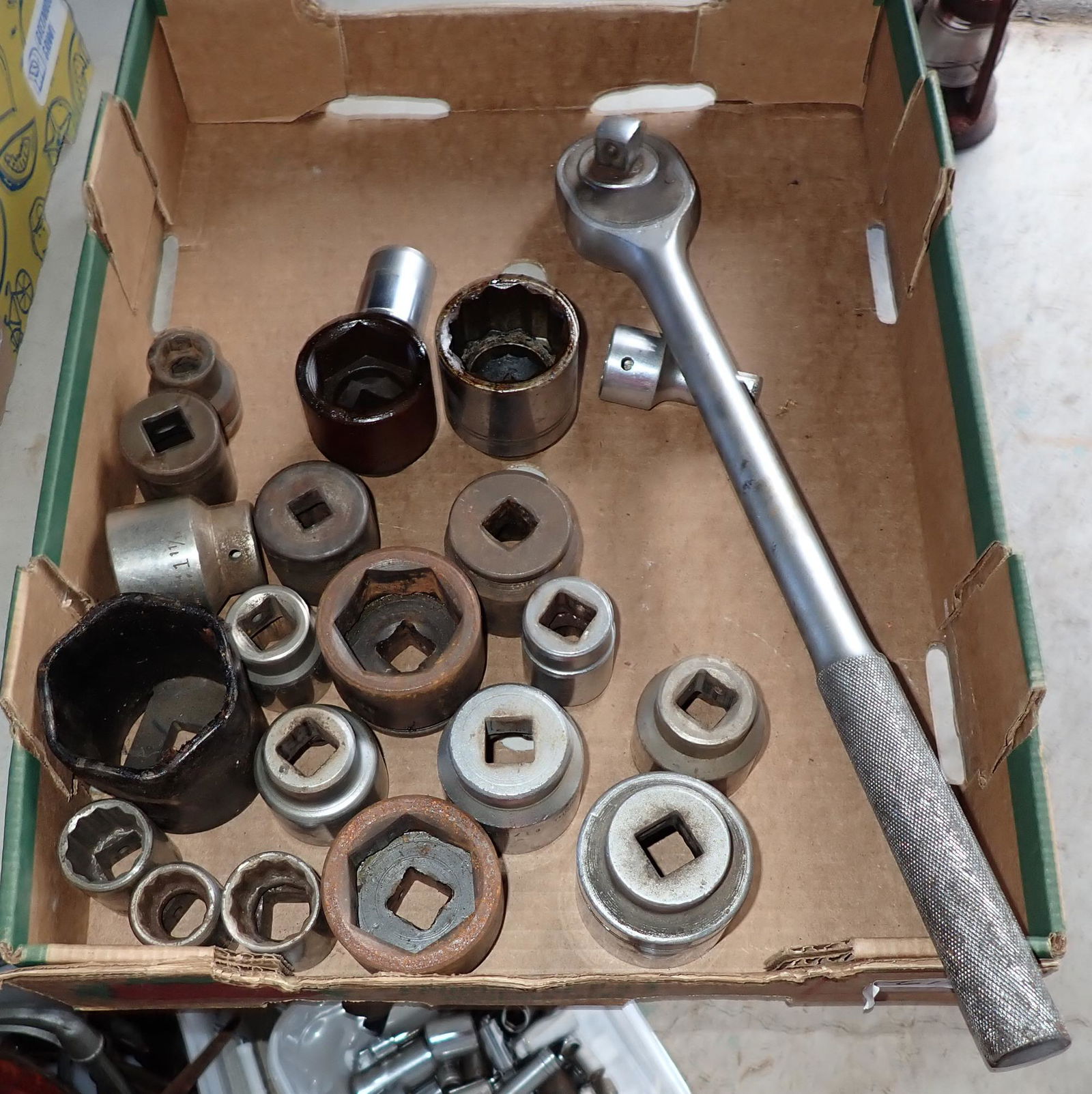 3/4" Drive Sockets & Rachet (1 of 5)