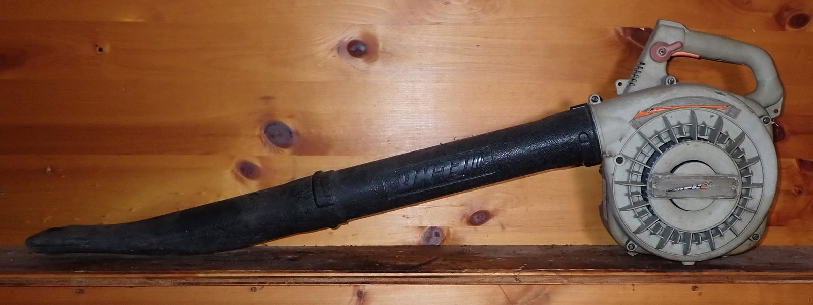 Echo Leaf Blower (1 of 4)