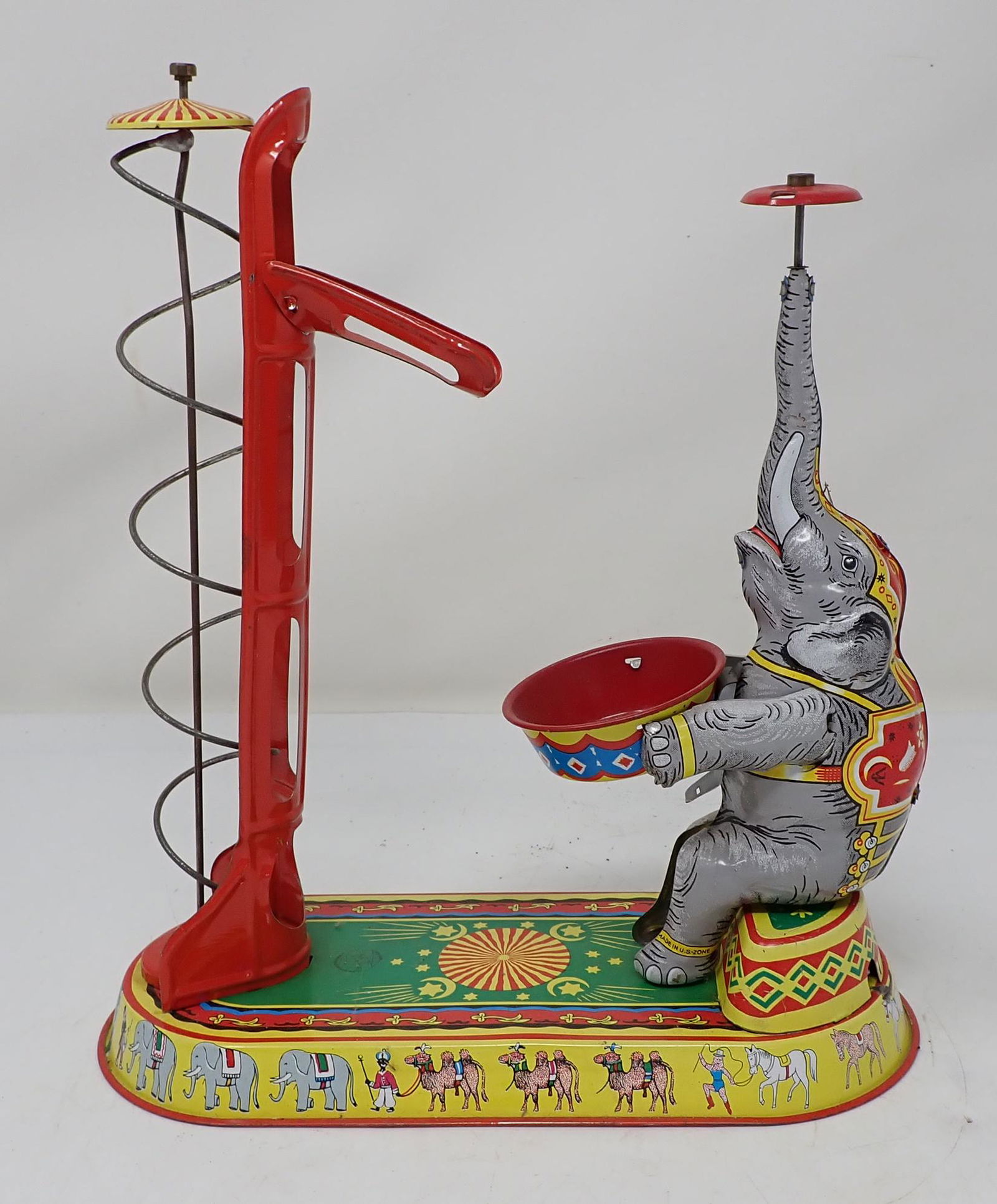 JW Alles Nurnberger Tin Windup Circus Elephant (1 of 6)