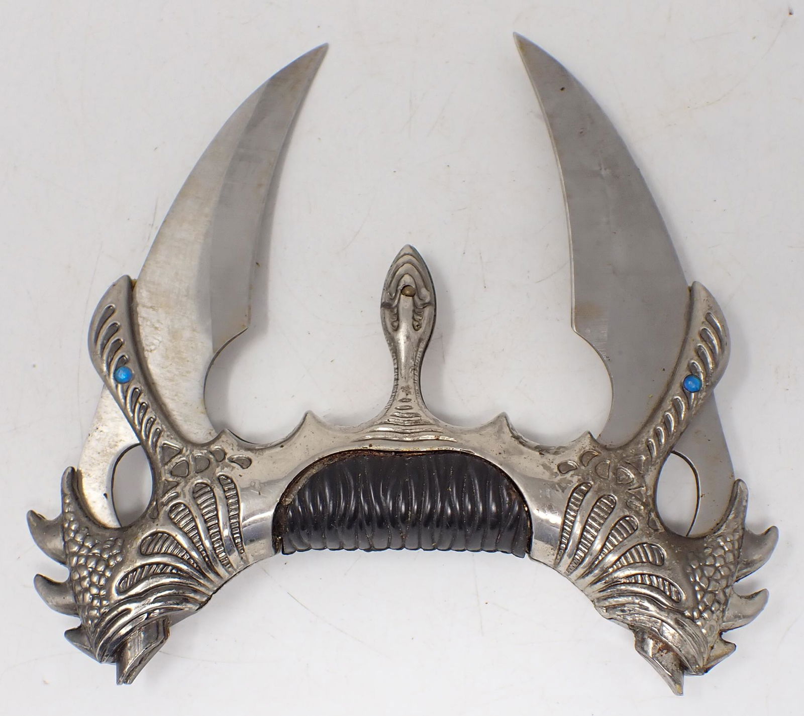 Vintage Fighting Knife: Approx 7" x 7 3/4". Blade is marked Stainless Steel China