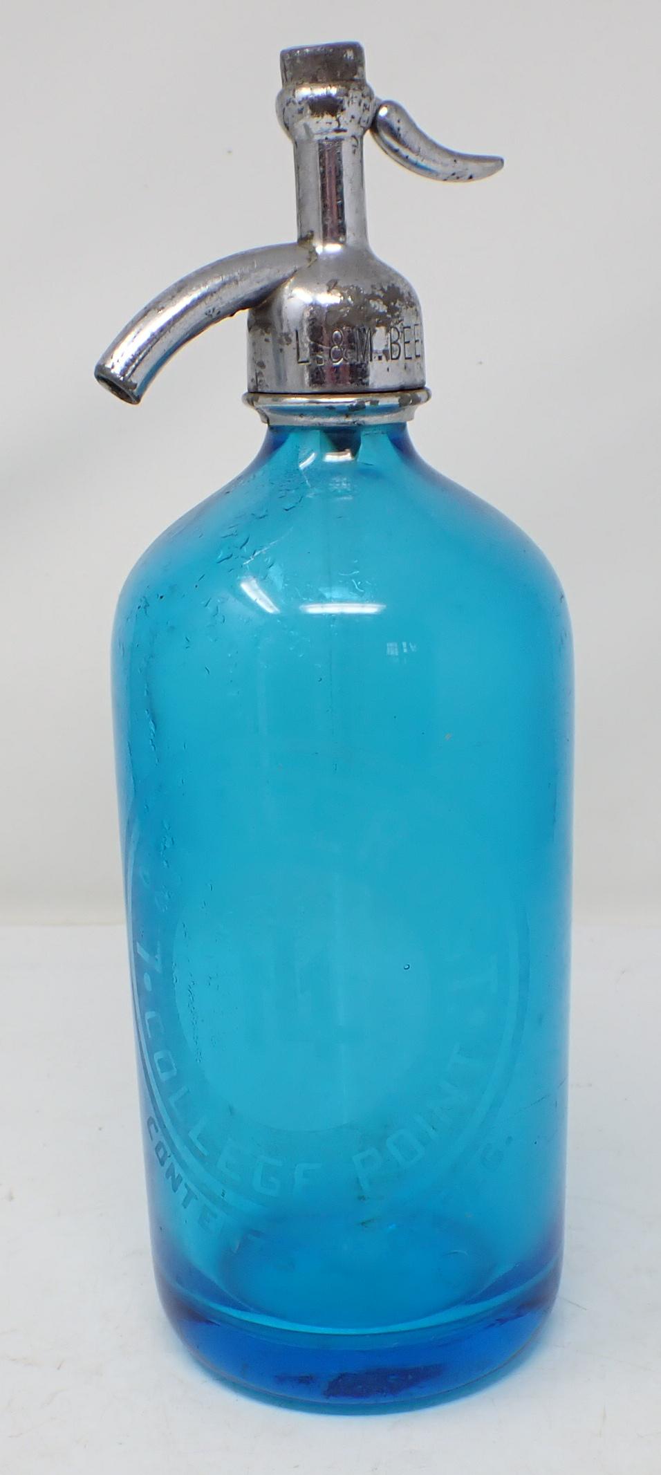 L&M Beer College Point Seltzer Bottle (1 of 3)