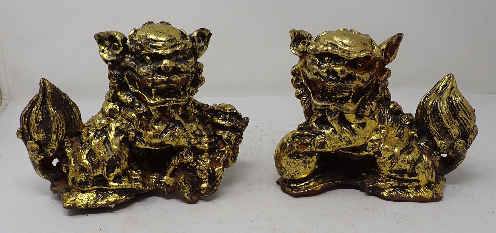 2 Cast Iron Foo Dogs: Apprx 7 3/4" long and 6" tall