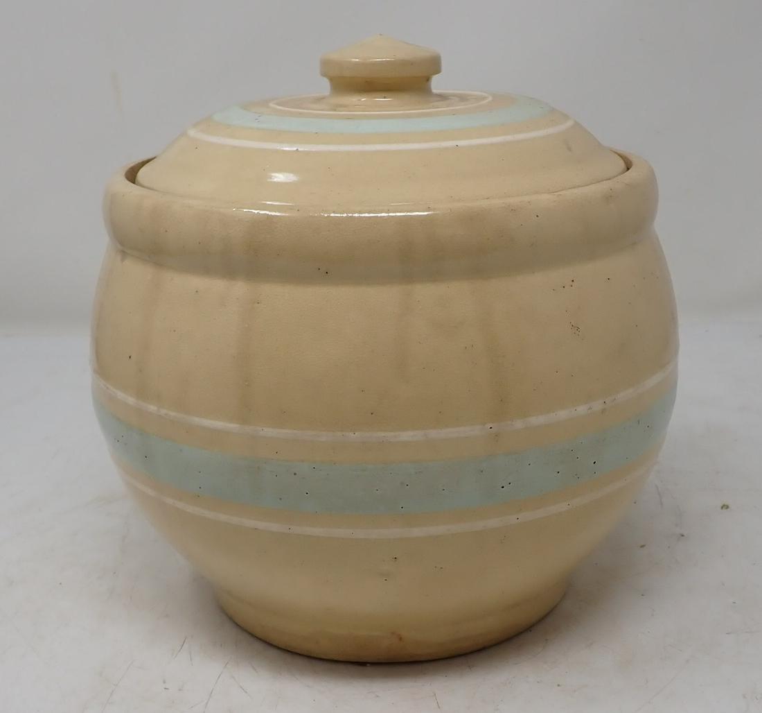 Watt Ware Cookie Jar (1 of 3)