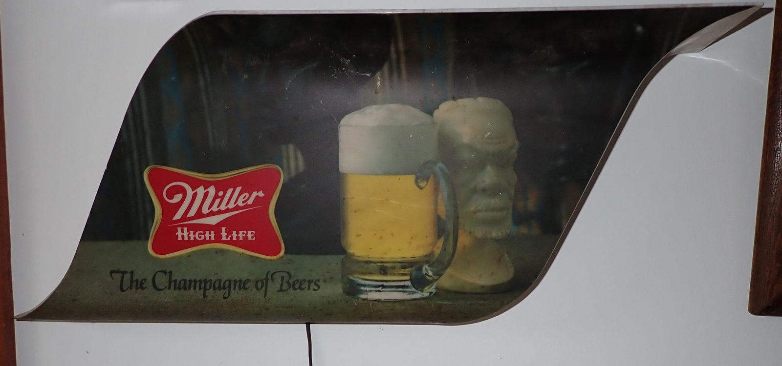 Miller Beer Lighted Bar Sign (1 of 5)