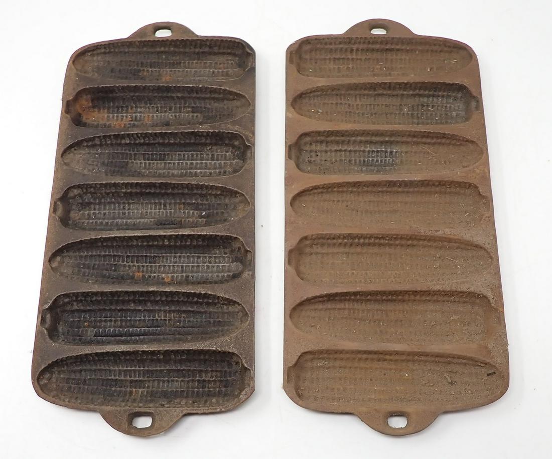 2 Wagnerware Corn Molds (1 of 2)